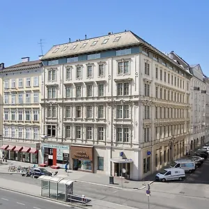 Living An Der Oper Wien